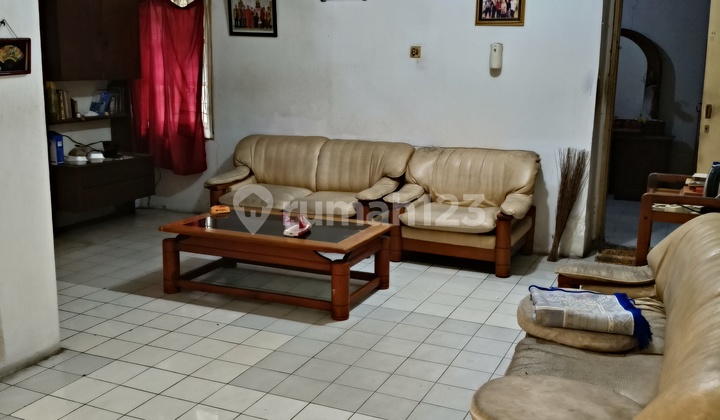 Dijual Rumah 1 Lantai Perlu Renovasi 2