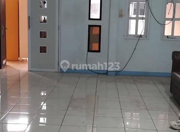 Disewakan Rumah Siap Huni Di Cluster Aralia Harapan Indah Bekasi  2