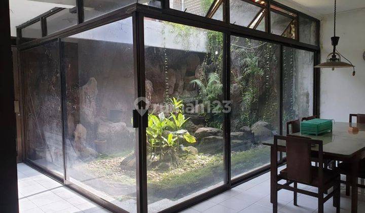 Dijual Rumah Besar  Di Pulomas. Jakarta Timur 1