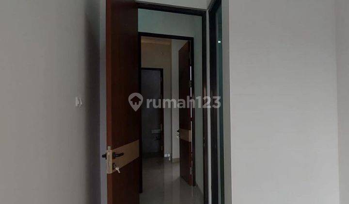 Rumah 2 Lantai Baru Semi Furnished Royal Paka Residence 1 Menit Dari Upn 2