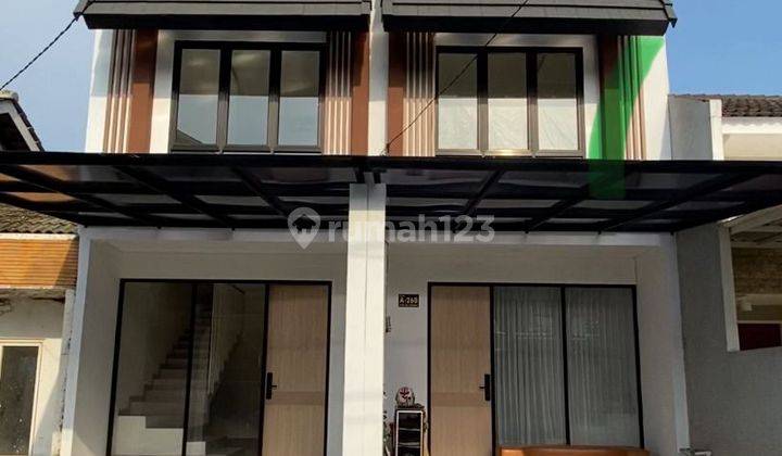 Rumah 2 Lantai Semi Furnished di Royal Paka Residence No.10-12, Surabaya 2