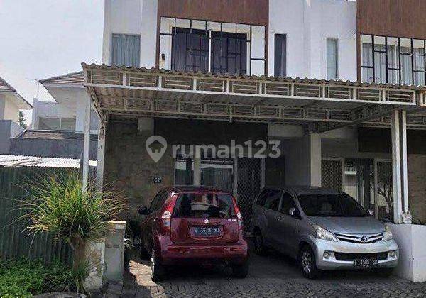 Royal Residence Blenheim Minimalis Murah  1