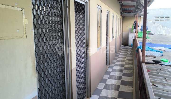 Dijual Tanah Bonus Gudang + Bangunan 2 Lantai di Driyorejo