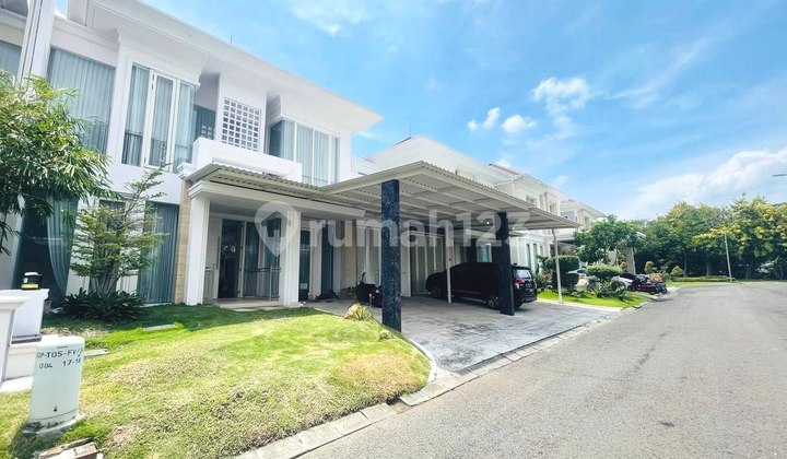 Lariz Ville Pakuwon Indah Surabaya Barat House