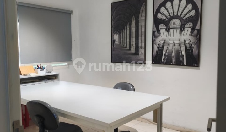 For Sale. Wiyung Puri Safira House Ready to Negotiate, SHM (Certificate of Land Ownership)