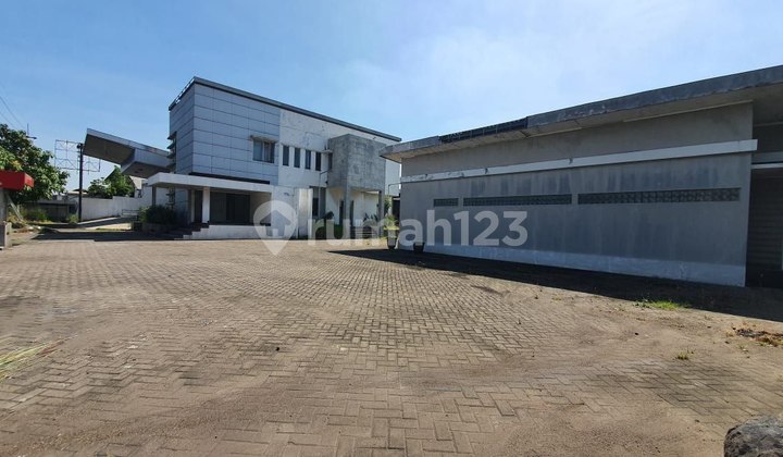 Gedung Raya Kletek Nol Jalan Strategis Sidoarjo Jawa Timur Gedung Raya Kletek Nol Jalan Strategis Sidoarjo Jawa Timur