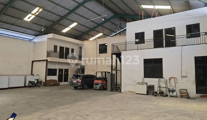 Margomulyo Warehouse.Beautiful Flood-Free 40ft Container Access. Margomulyo Warehouse.Beautiful Flood-Free 40ft Container Access.