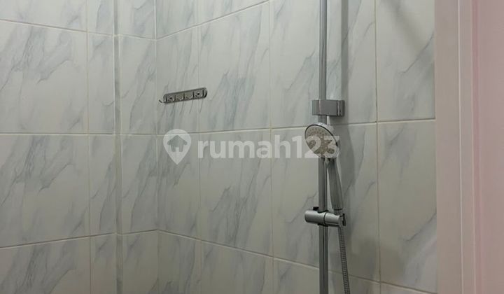 The boarding house is still operating on the side of Bubulak main road, Bogor. 2