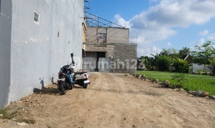Tanah Pekarangan70 Meter Dari Uad Pusat Akses Jalan 4 Meter Tanah Pekarangan70 Meter Dari Uad Pusat Akses Jalan 4 Meter