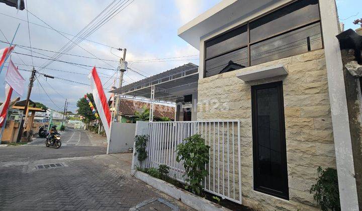 Rumah Modern Minimalis Di Gambiran Umbulharjo Yogyakarta 2