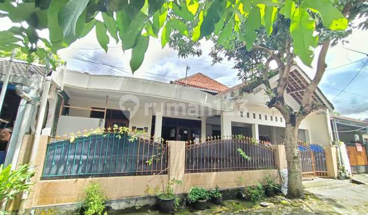 Rumah Bersih dan Terawat 1,5 Lantai di Piyungan Bantul