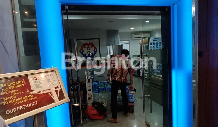 SPACE RUANG KANTOR LANTAI 1 BEKAS BANK DUKUH ATAS DI DEKAT BUNDARAN HI