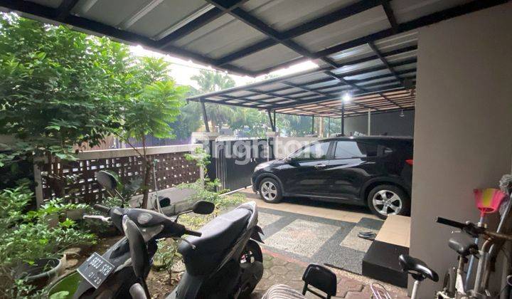 Rumah Cantik 2 lantai Siap Huni di Lingkungan Asri 2