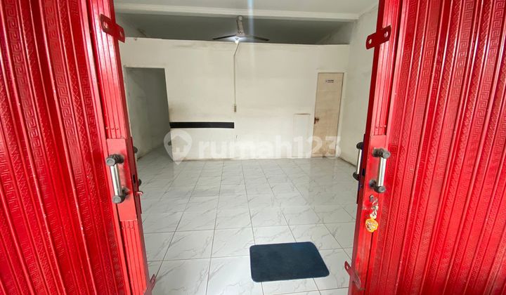 Ready-to-Occupy Shop House in a Strategic Location, Flood-Free 2