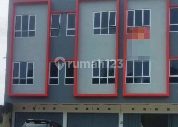 Strategic Attached Shophouse on Jl Re Martadinata, Central Bogor 2