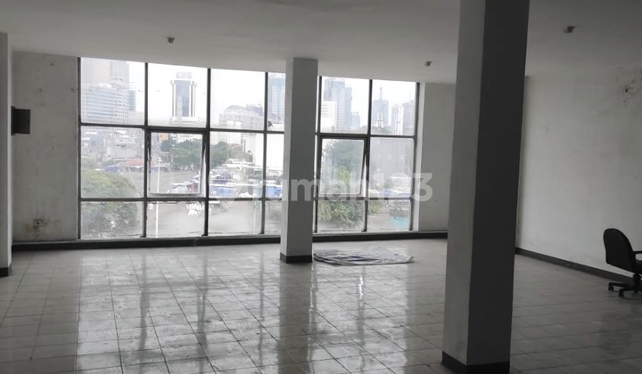 Disewakan / Dijual Ruko 4 Lantai Ada Lift Di Cideng, Jakpus 2