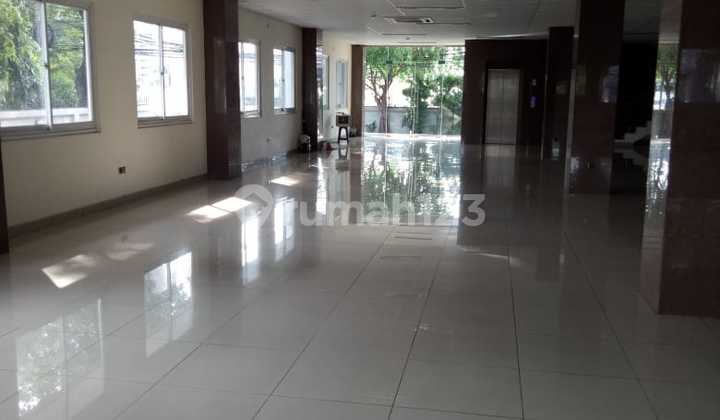 Disewa / Dijual Gedung Kantor 6,5 Lantai Termasuk Basement Harga Nego Di Menteng Cikini Jakpus