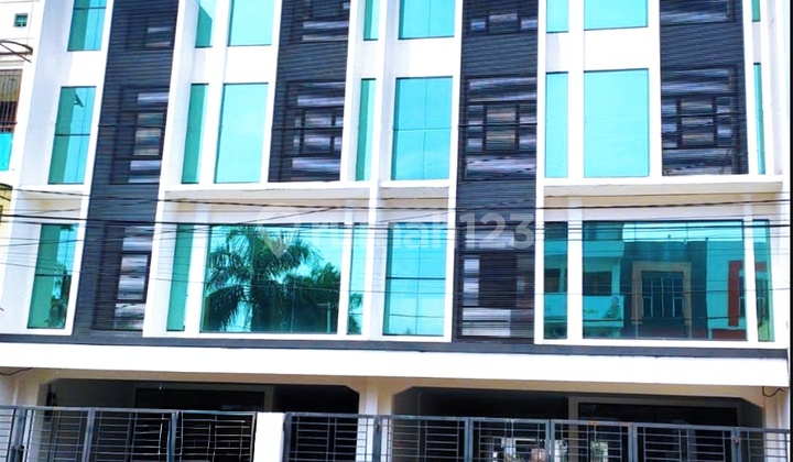 Ruko 4 Lantai Luas 1.034 M2 Dekat Otista, Jaktim