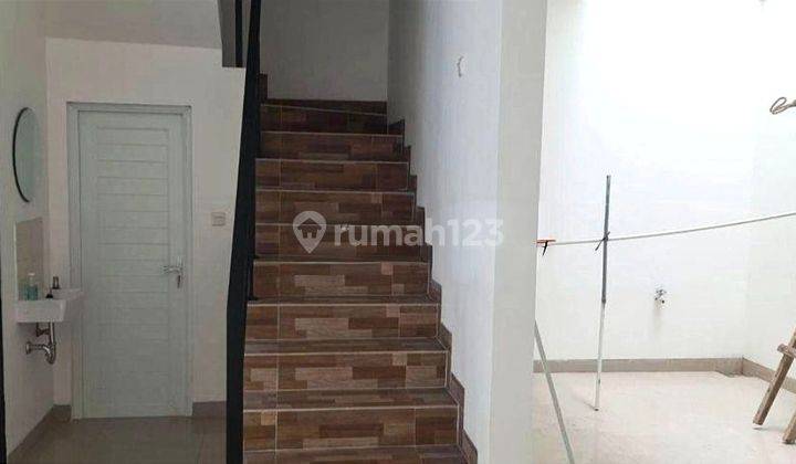 Rumah Baru 3 Lantai 4+1br Lt 7x14m Di Sunter, Jakut