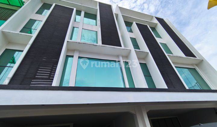 Mini Building Ada Lift 8 Penumpang Di Jatinegara, Jaktim 2