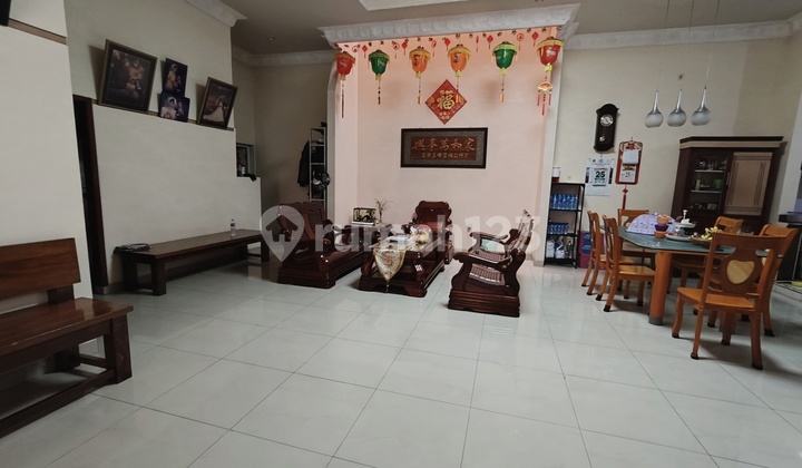 Dijual Rumah Lt 205 M2 / Lb 352 M2 Di Pademangan, Jakut
