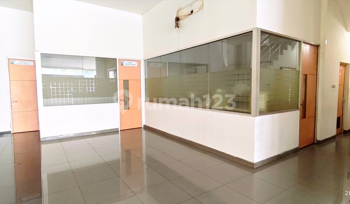 Disewakan Gedung Ada Lift di Roa Malaka, Jakbar