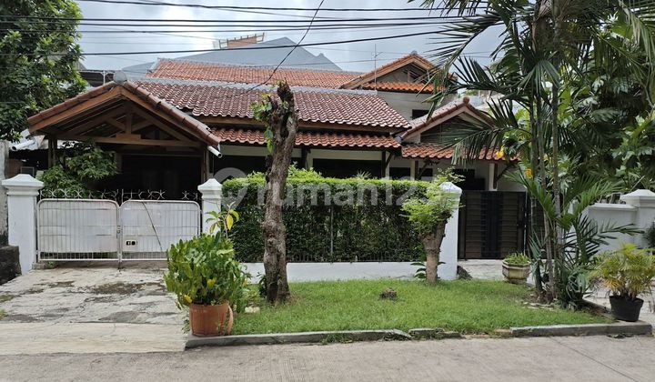 Rumah Hoek 2 Lantai Luas 260 M2 Di Gunung Sahari, Jakpus 1