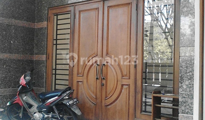 Rumah 2 Lantai Luas 900 M2 Ada Kolam Renang Di Kemang, Jaksel 2