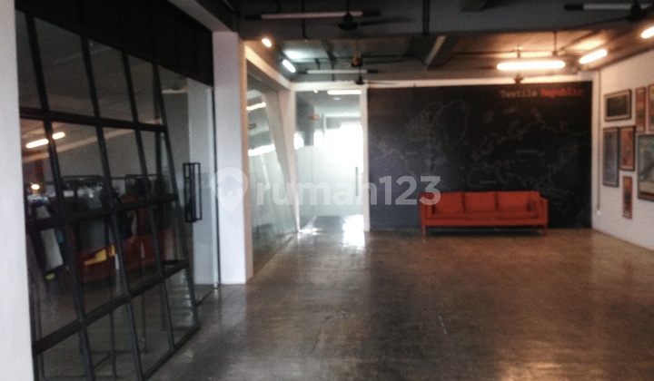 4-Storey Building with Lift in Mangga Besar, West Jakarta 2