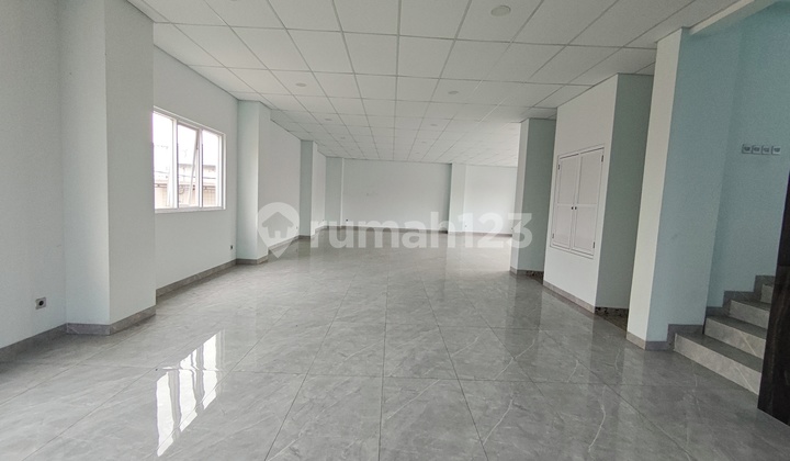 Building 4,5 Floors with Lift Near Otista, East Jakarta Building 4,5 Floors with Lift Near Otista, East Jakarta