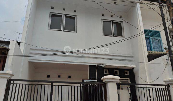 Rumah Bisa Kpr 2 1/2 Lantai Di Sunter, Jakarta Utara 1