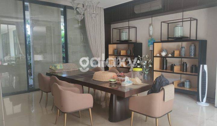 Rumah Sangat Mewah Hook Furnished Di Kupang Indah Strategis 1