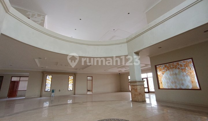 Rumah / Bangunan Komersial Sayap Riau Bandung, SHM, LT 1.515 M²