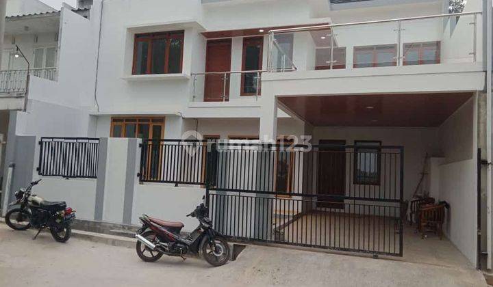 Jual Rumah 2 Lantai Modern Minimalis Di Area Strategis 1