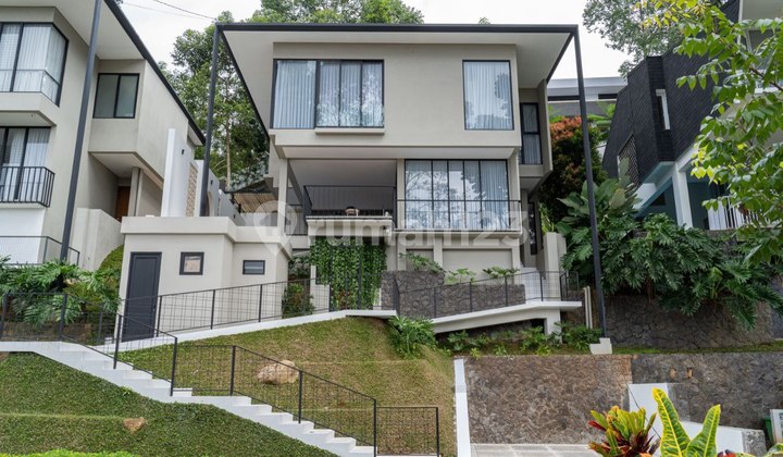Villa Dago Pakar Bandung 2 Lantai Plus Private Pool
