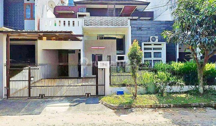 Rumah Mewah 2 Lantai Dalam Kompleks Buah Batu, Bandung 1