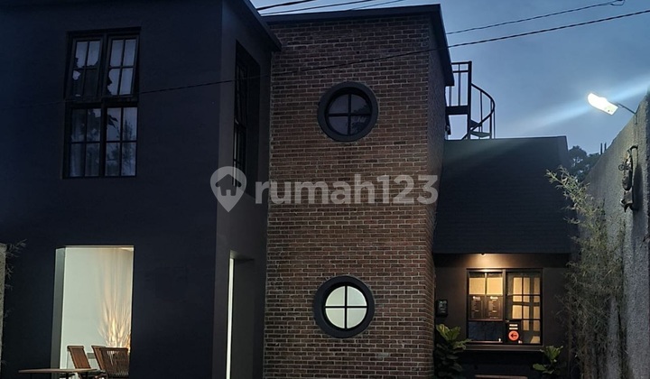 Rumah Minimalis 2 Lantai Bukit Dago Pakar View Kota Bandung
