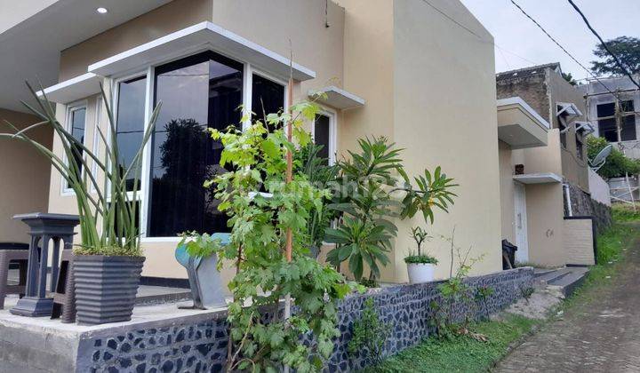 Rumah Nyaman Siap Huni di Perumahan Mandalajati Bandung 2