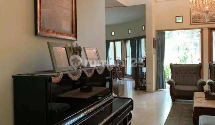 Well-maintained luxury house ready to occupy in Setra Indah, Sukajadi, Bandung. 2