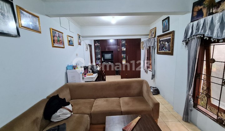 rumah hitung tanah di main road cihampelas cocok untuk ruang usaha 1