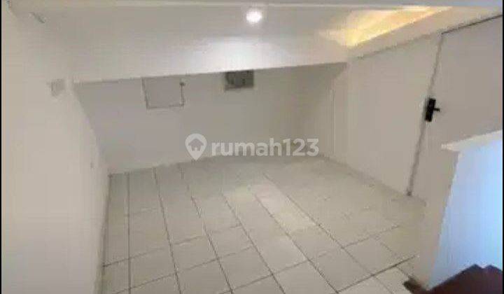 di Jual Rumah Murah Dan Bagus Siap Huni 2 Lantai 2