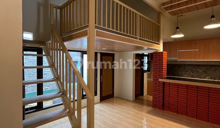 rumah bagus siap huni strategis buah batu 2