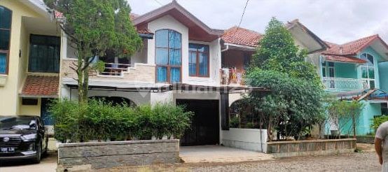 Rumah Siap Huni Dalam Komplek Arcamanik Bandung Rumah Siap Huni Dalam Komplek Arcamanik Bandung