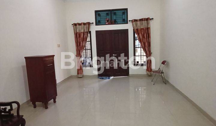 Rumah 2 tingkat siap huni, hokky, full furnished, luxury di Cemara Asri 2