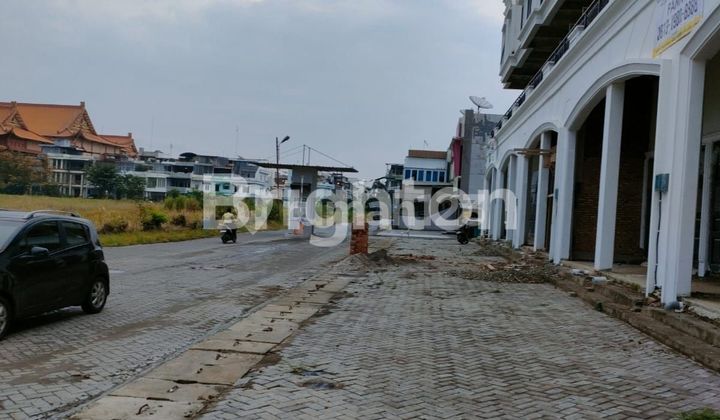Terraced shophouse, 3 floors (vacant), in Percut Sei Tuan, Deli Serdang. 2