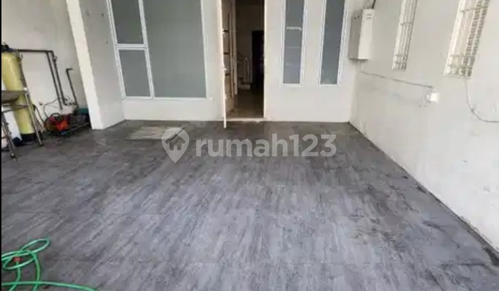 Rumah 3 1/2 Lantai Siap Huni Di Percut Sei Tuan, Deli Serdang Rumah 3 1/2 Lantai Siap Huni Di Percut Sei Tuan, Deli Serdang