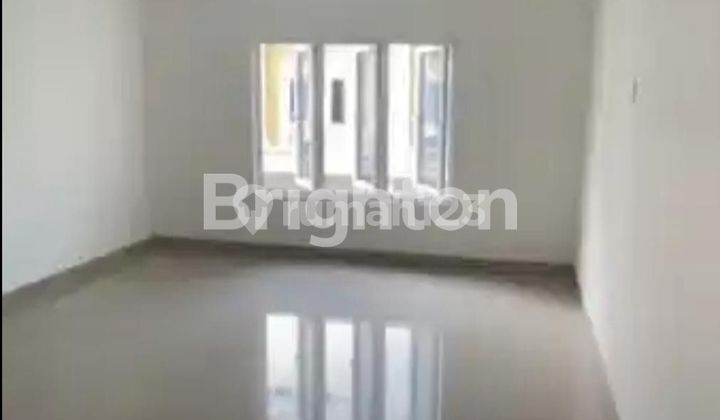 TWO AND A HALF STORY SHOPHOUSE, READY TO OCCUPY IN TANAH ENAM RATUS, MEDAN MARELAN