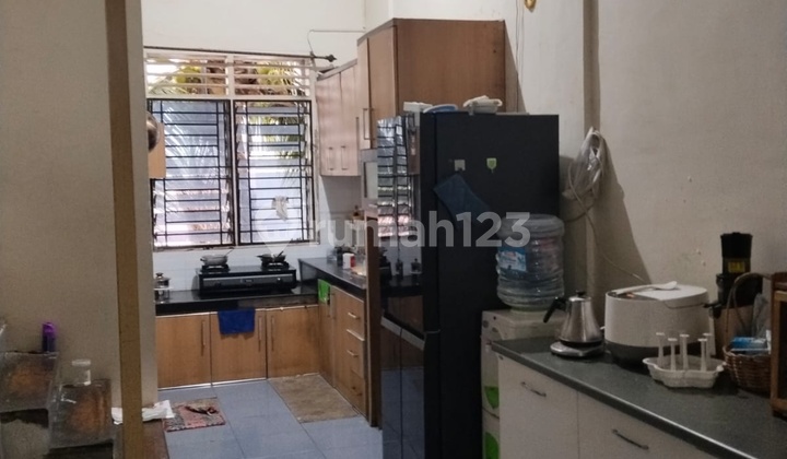 Ruko 3 Lantai Siap Huni Di Jalan Besar Sei Rengas 2, Medan Area