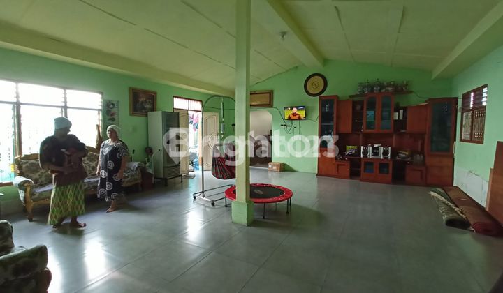 Rumah bisa untuk Usaha / Tempat Tinggal di Jalan Besar Sidorukun