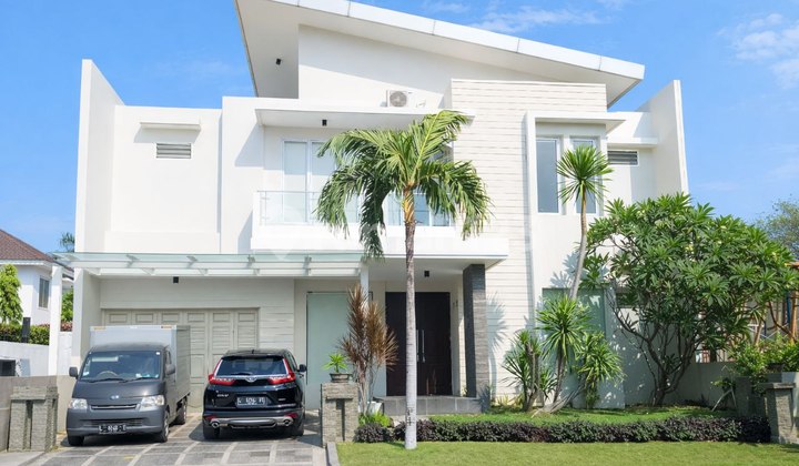 Dijual Rumah Mewah Pakuwon Indah Cantik Luxury Strategis Siap Huni Dijual Rumah Mewah Pakuwon Indah Cantik Luxury Strategis Siap Huni